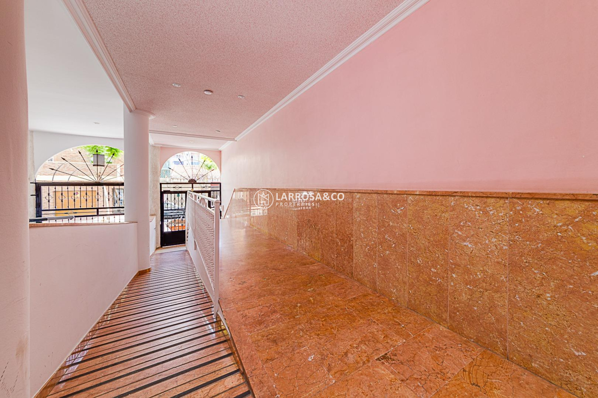 Resale - Apartment - Torrevieja - Playa del cura