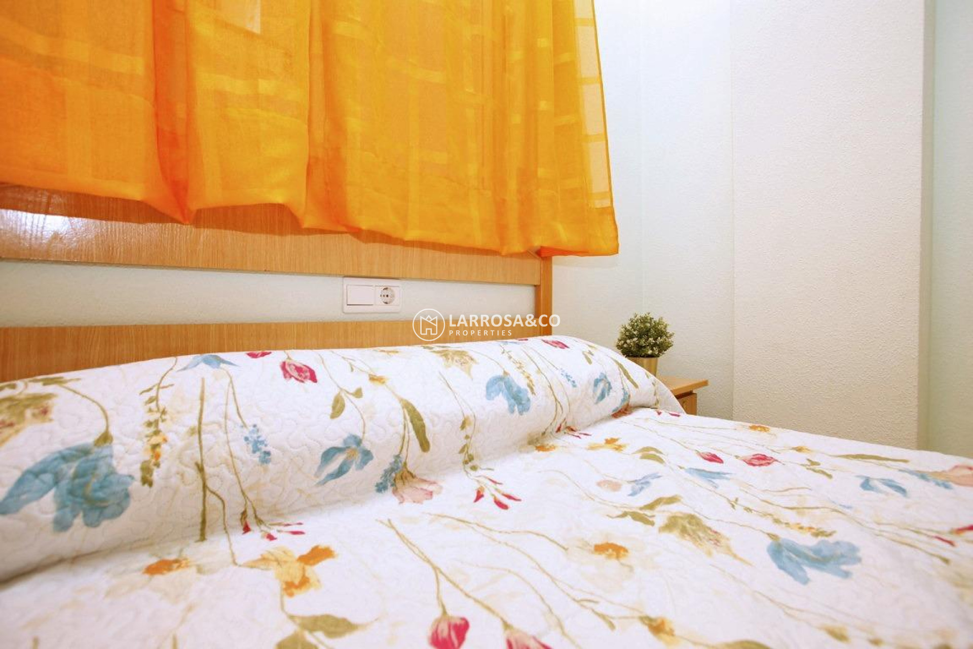 Resale - Apartment - Torrevieja - Playa del cura