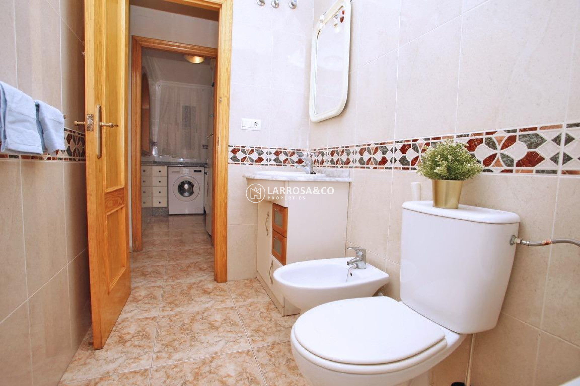 Resale - Apartment - Torrevieja - Playa del cura