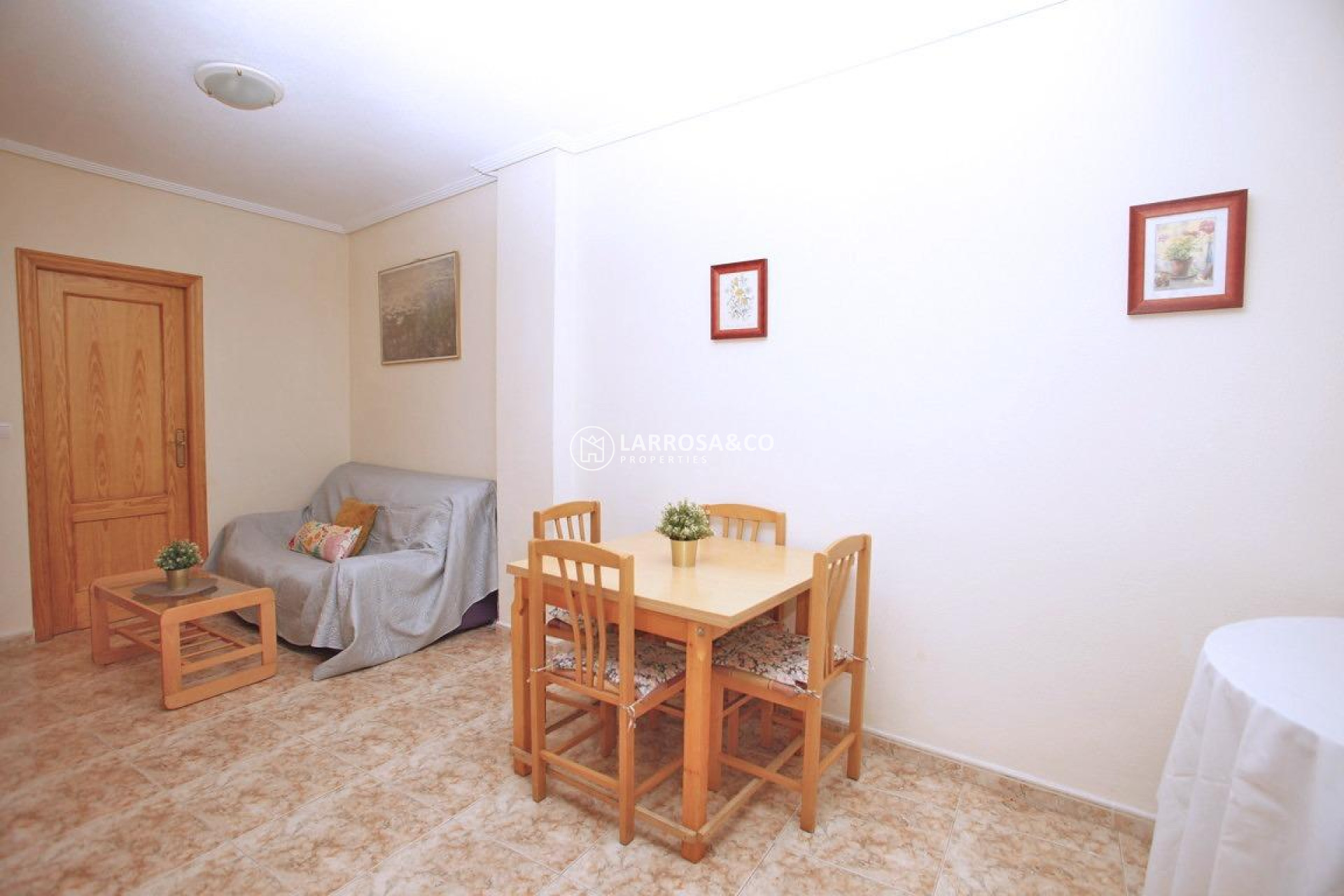 Resale - Apartment - Torrevieja - Playa del cura