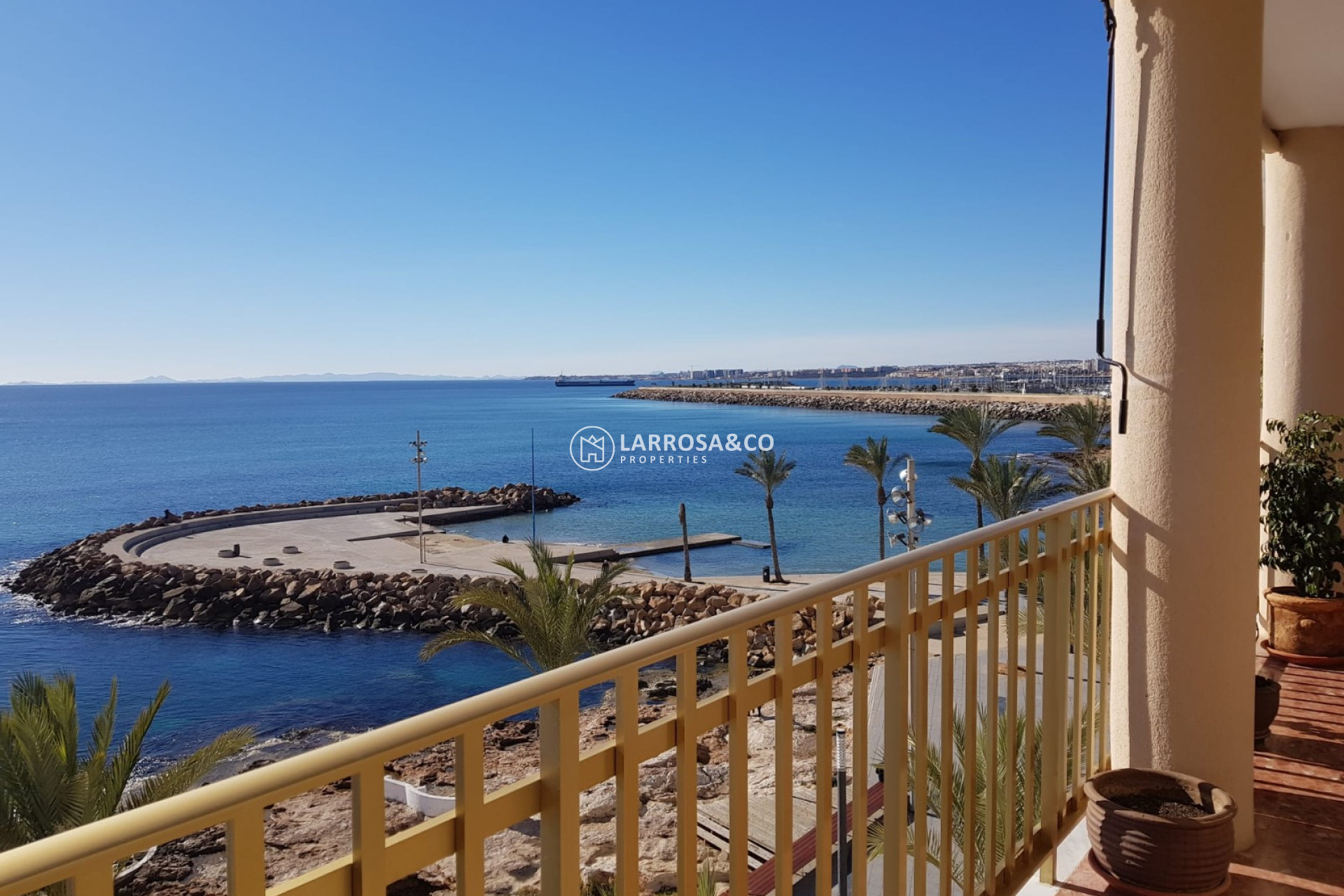Resale - Apartment - Torrevieja - Playa del cura