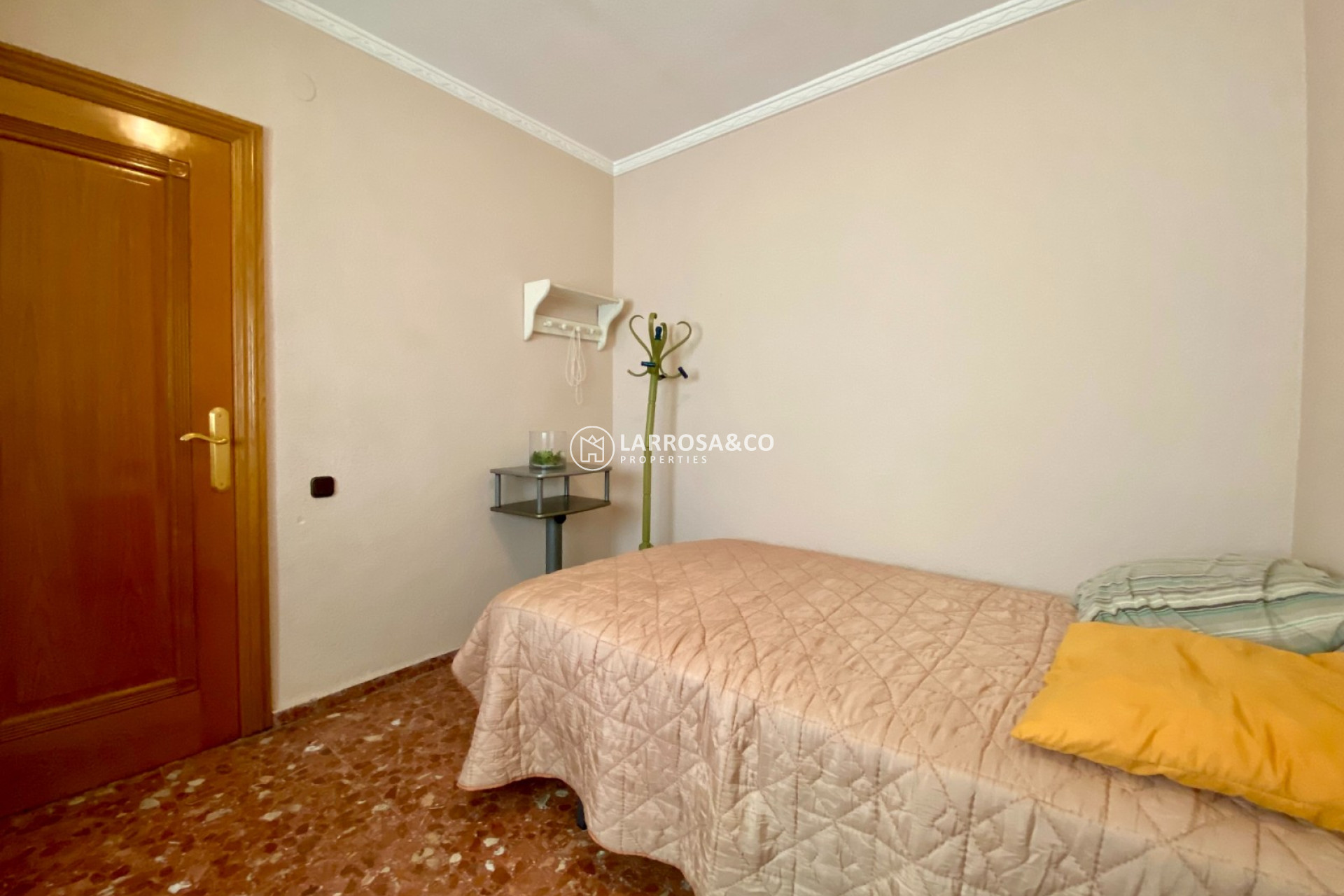 Resale - Apartment - Torrevieja - Playa del cura