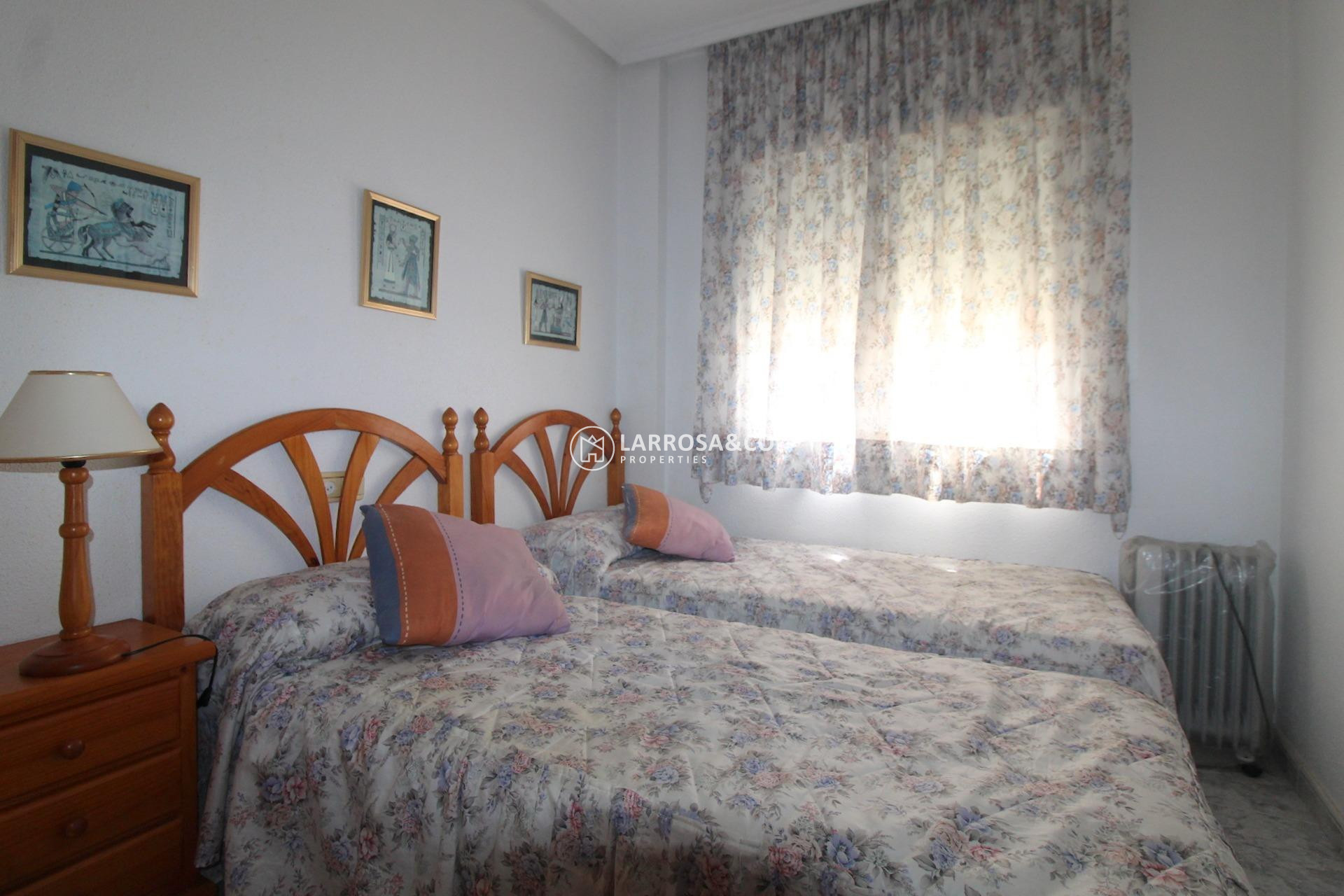 Resale - Apartment - Torrevieja - Playa del cura