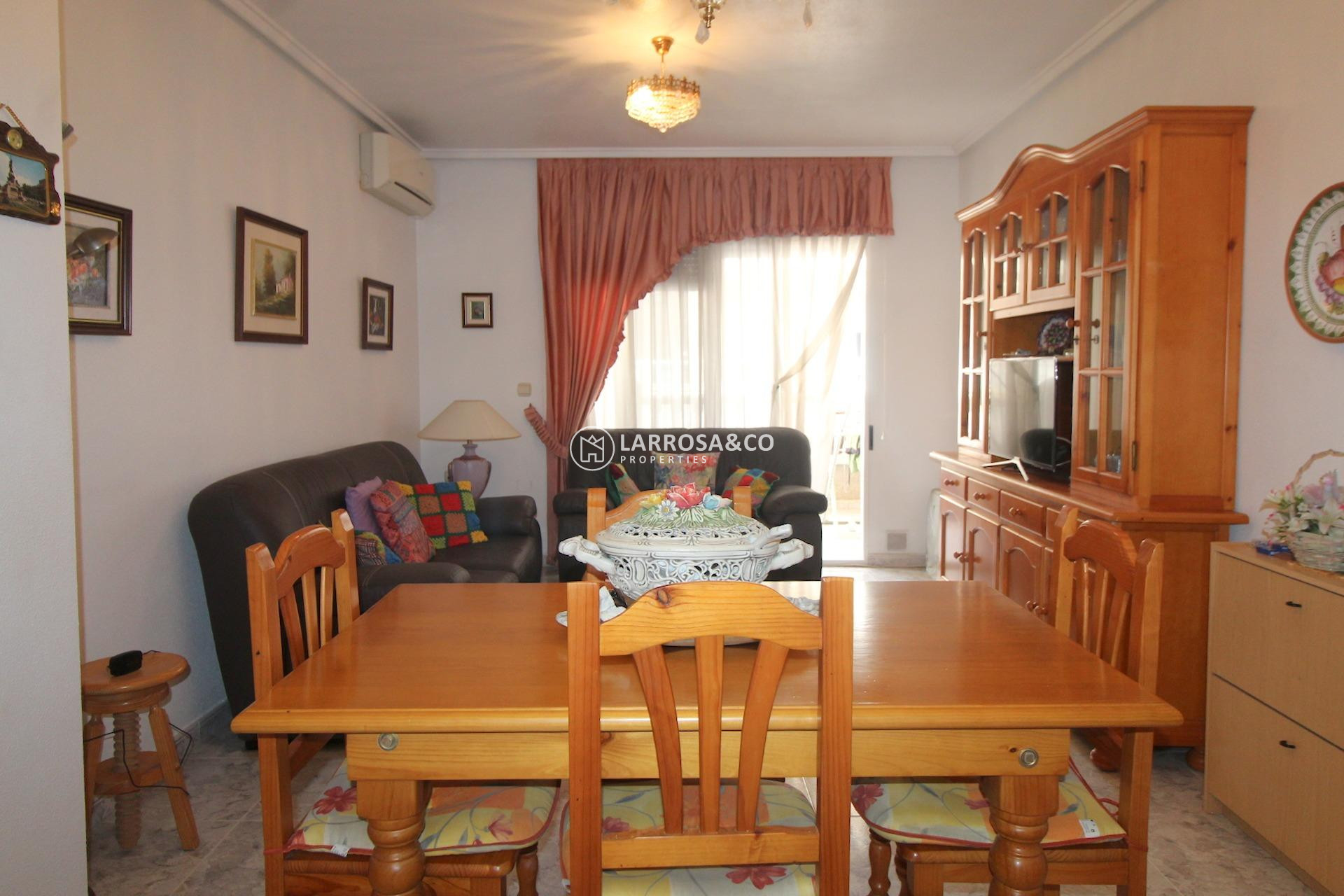 Resale - Apartment - Torrevieja - Playa del cura