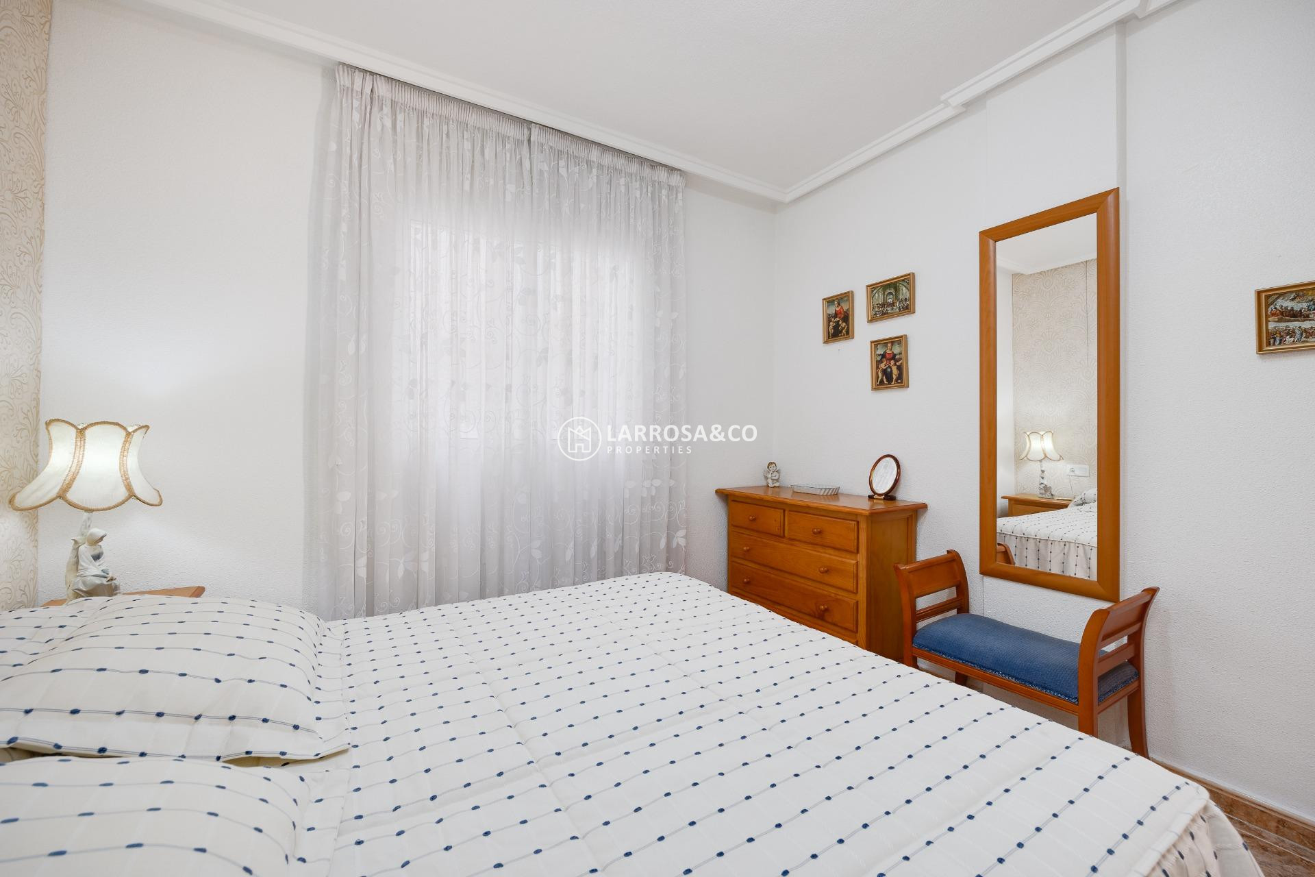 Resale - Apartment - Torrevieja - Playa del cura