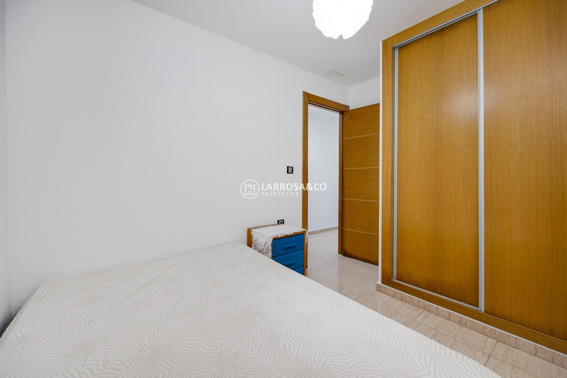 Resale - Apartment - Torrevieja - Playa del cura
