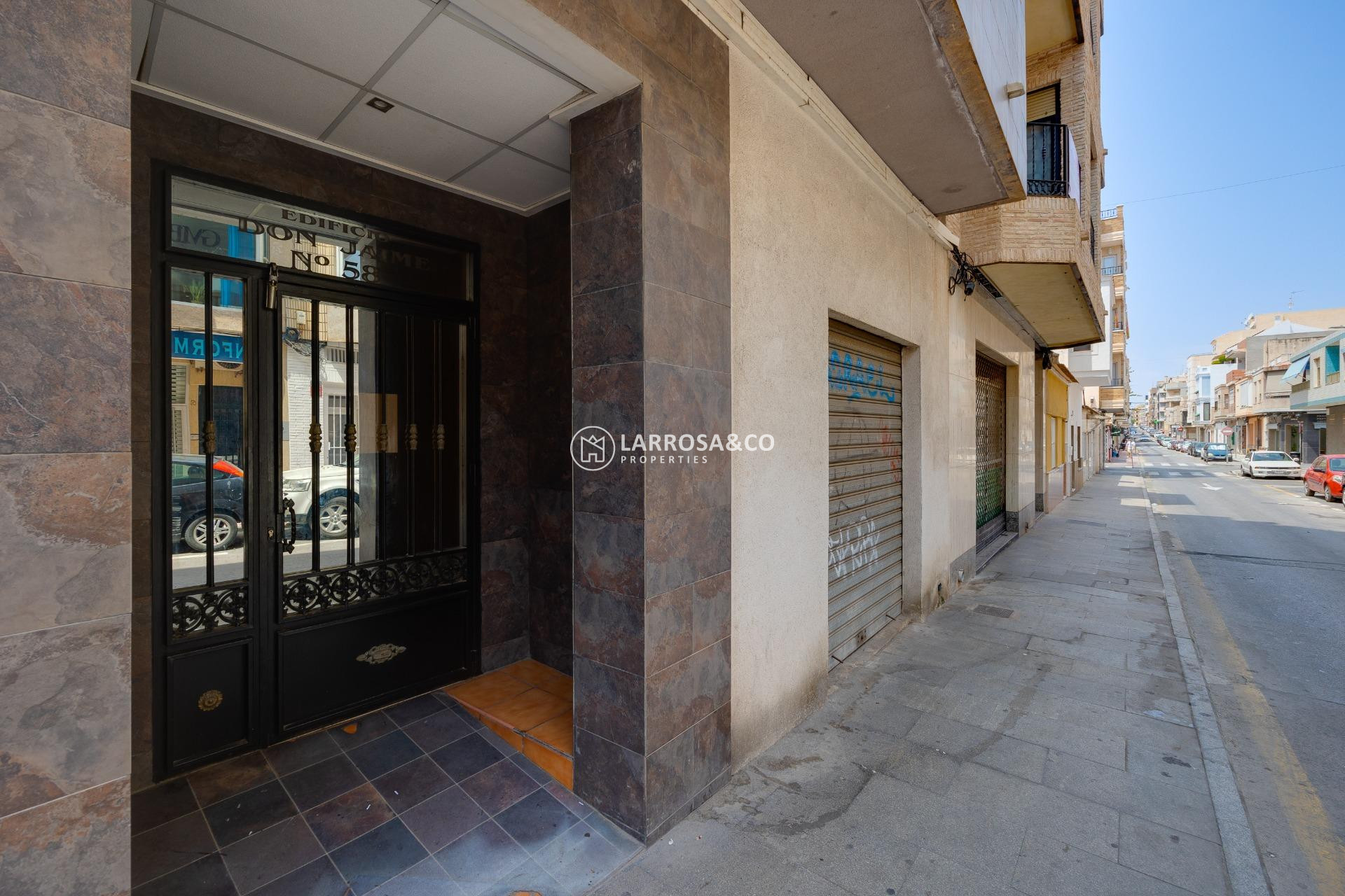 Resale - Apartment - Torrevieja - Playa del cura