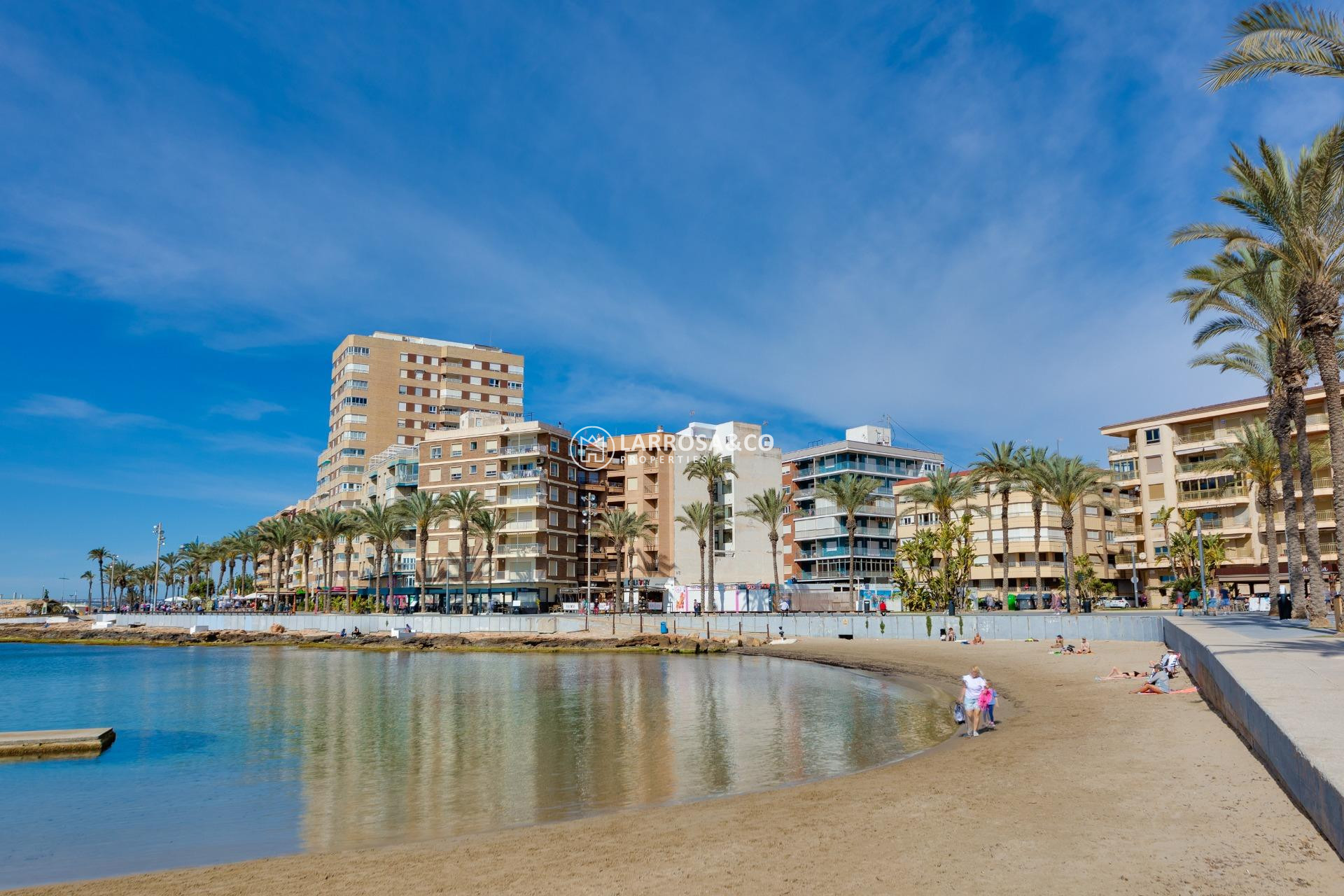 Resale - Apartment - Torrevieja - Playa del cura