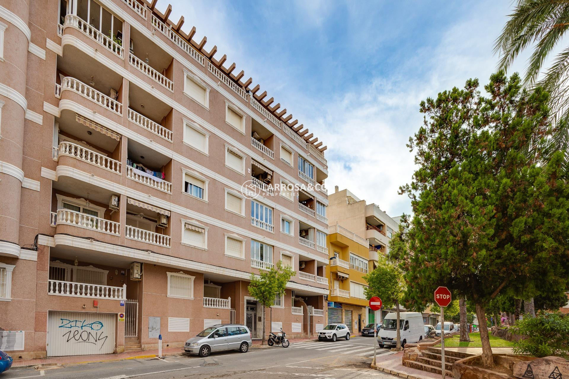 Resale - Apartment - Torrevieja - Playa del cura