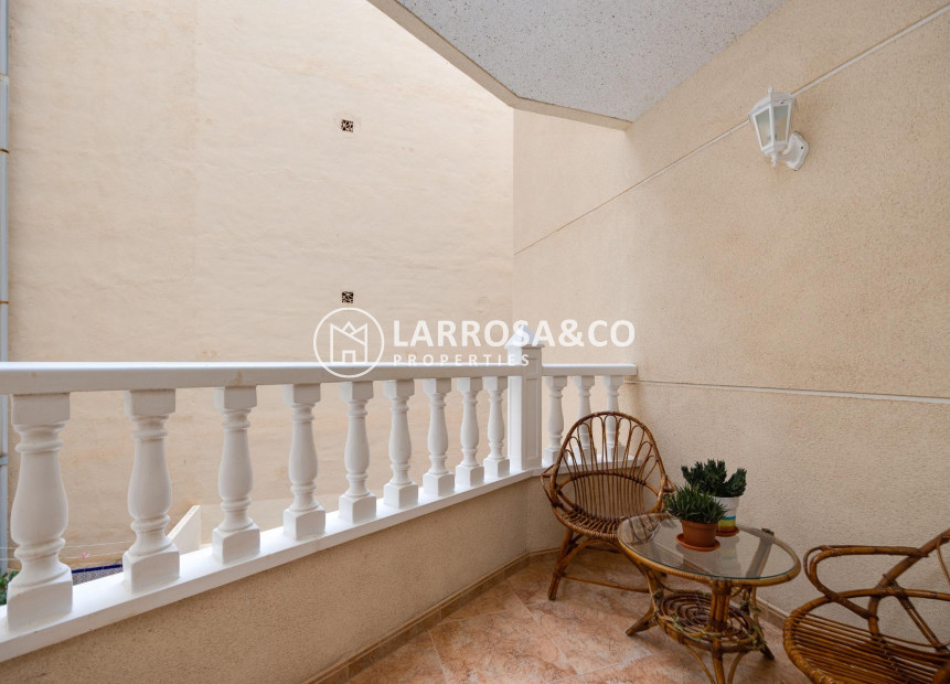 Resale - Apartment - Torrevieja - Playa del cura