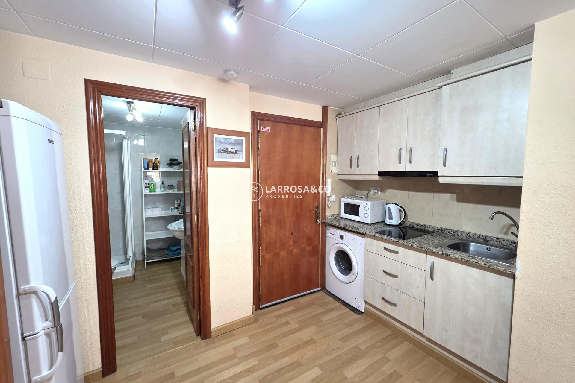 Resale - Apartment - Torrevieja - Playa del cura