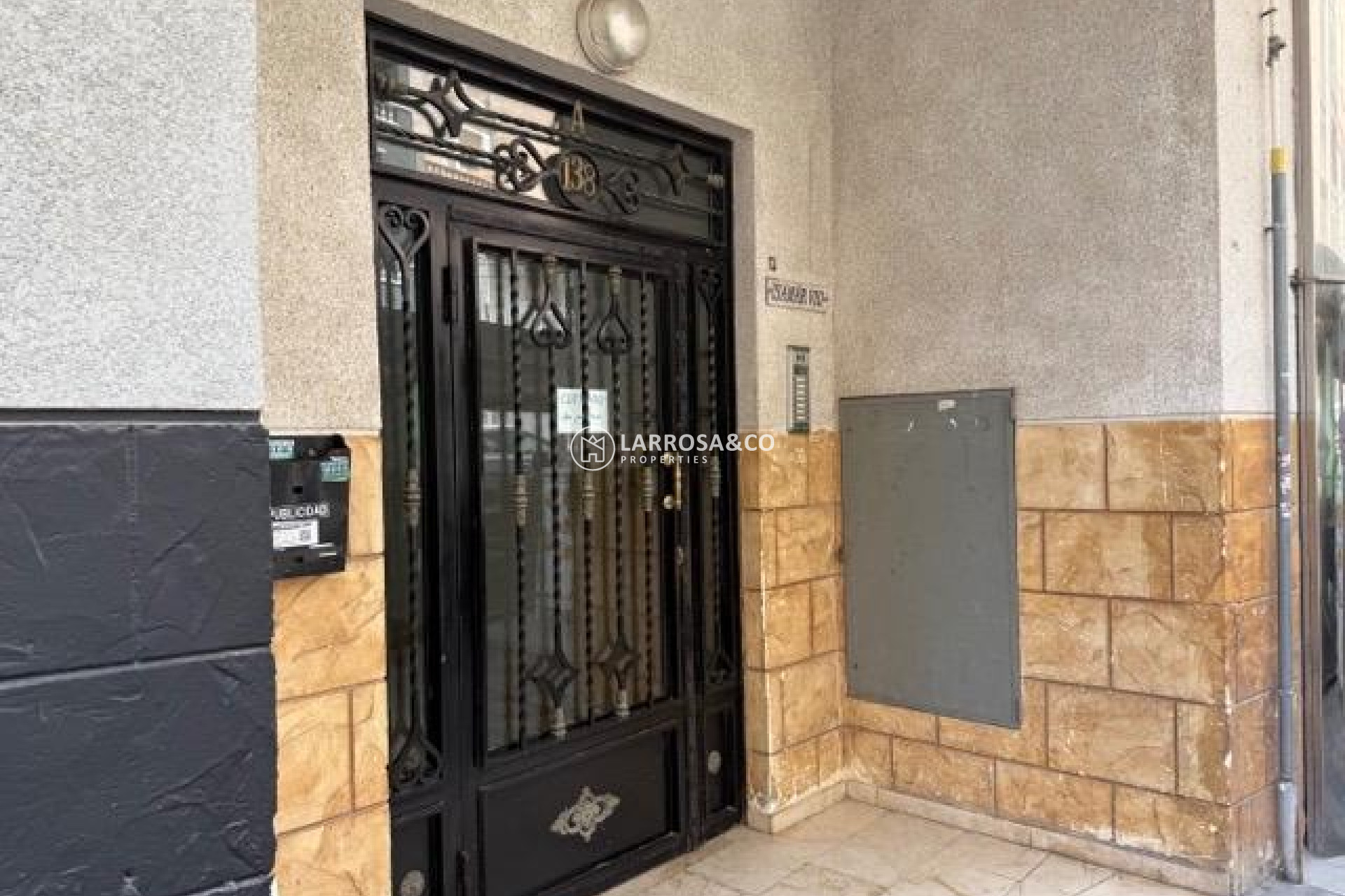 Resale - Apartment - Torrevieja - Playa del cura