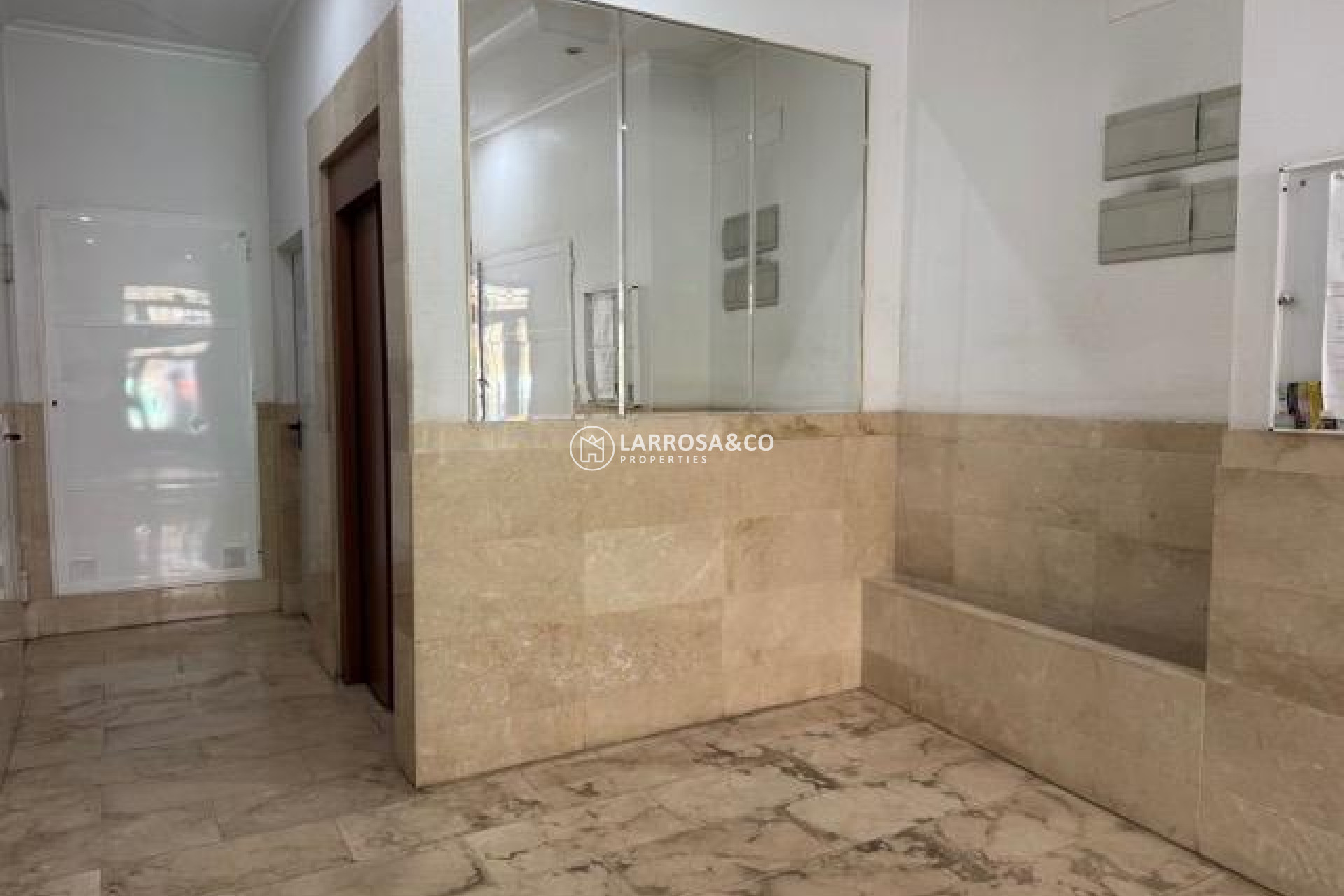 Resale - Apartment - Torrevieja - Playa del cura