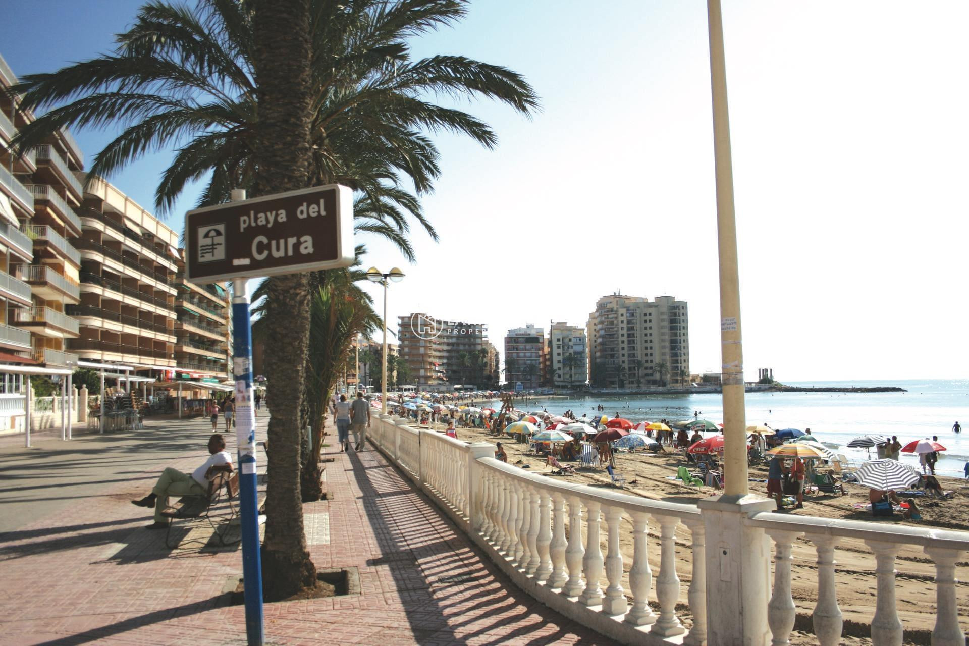 Resale - Apartment - Torrevieja - Playa del cura