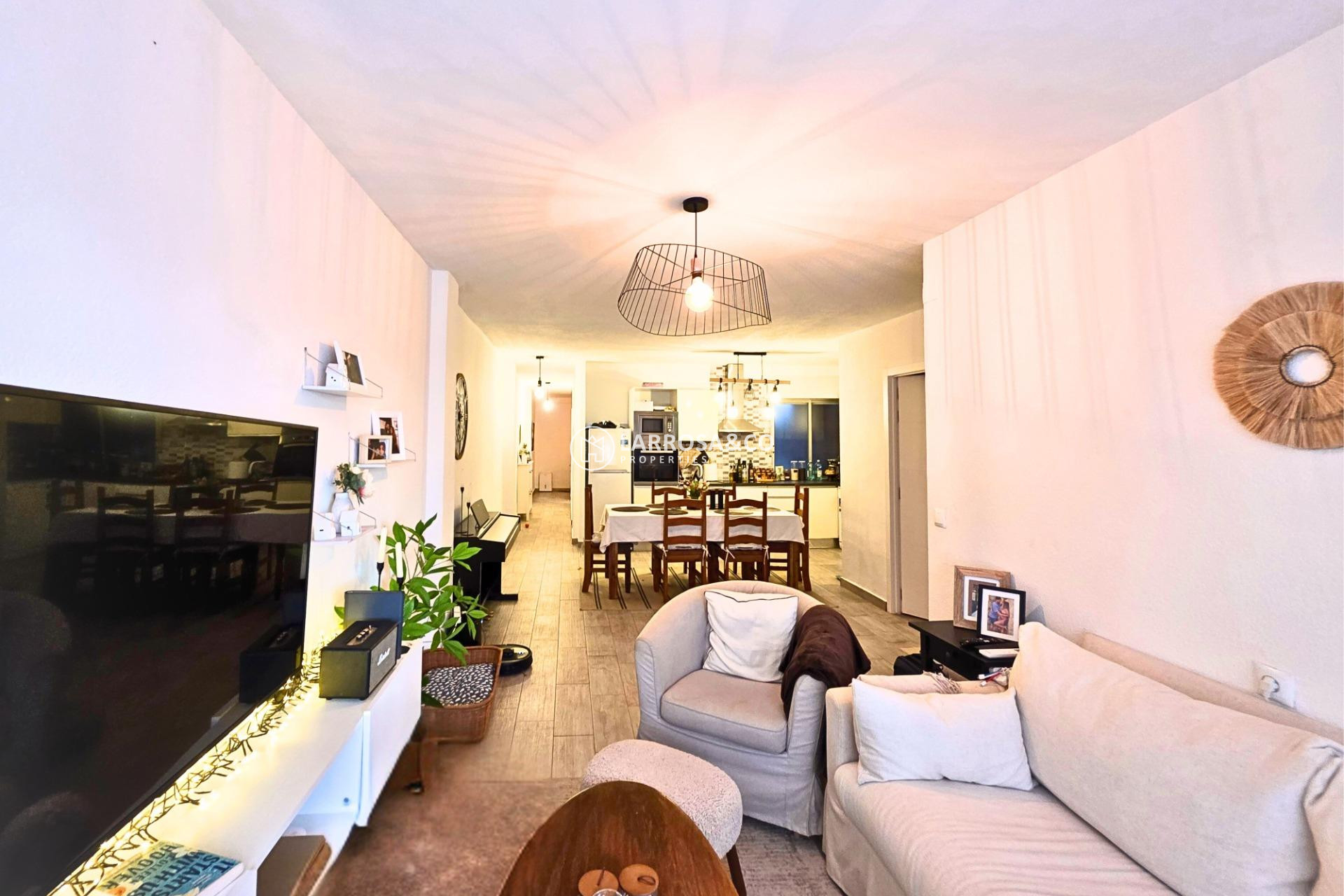 Resale - Apartment - Torrevieja - Playa del cura