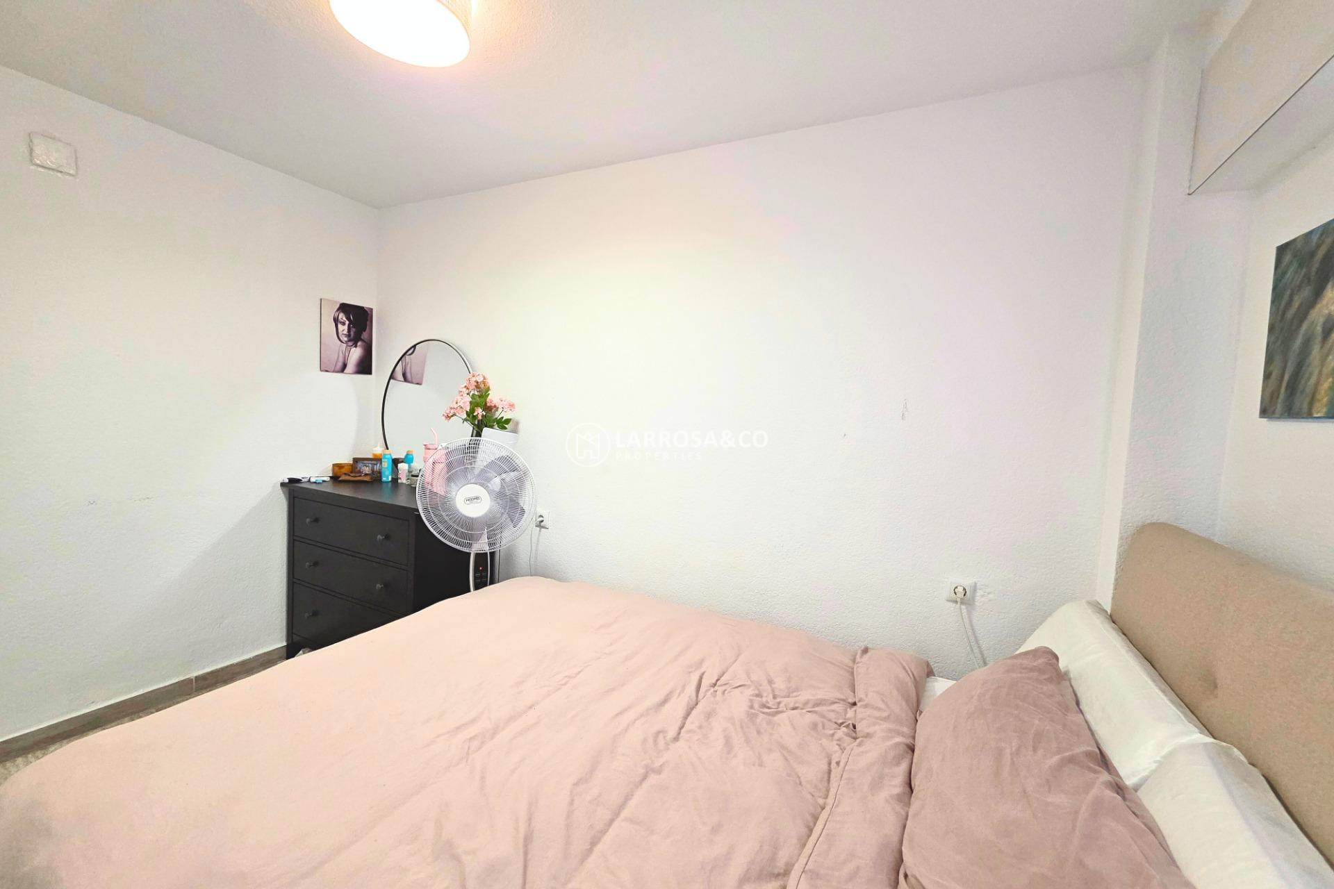 Resale - Apartment - Torrevieja - Playa del cura