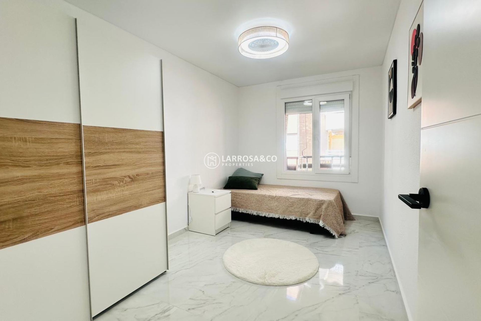 Resale - Apartment - Torrevieja - Playa del cura