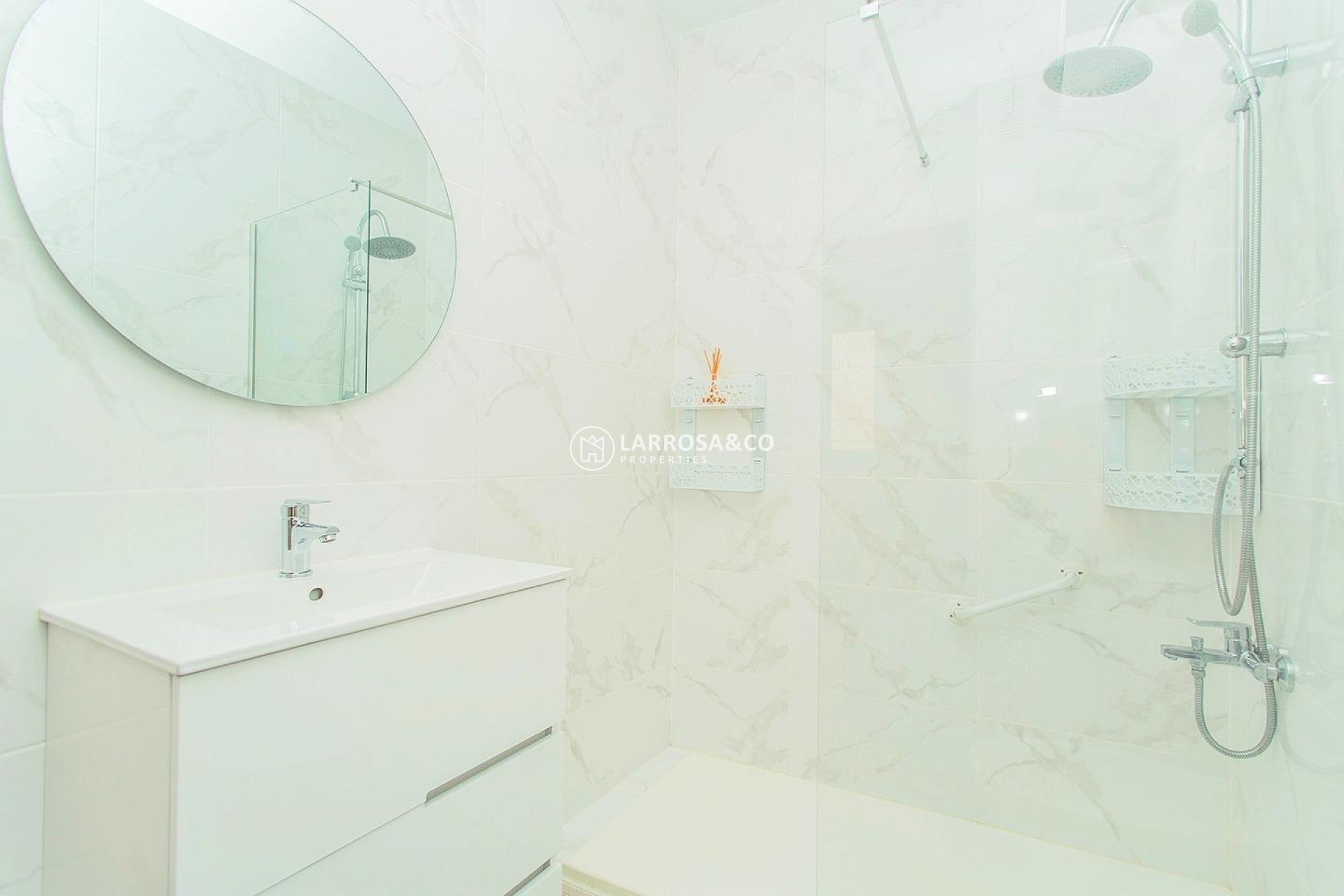 Resale - Apartment - Torrevieja - Playa del cura