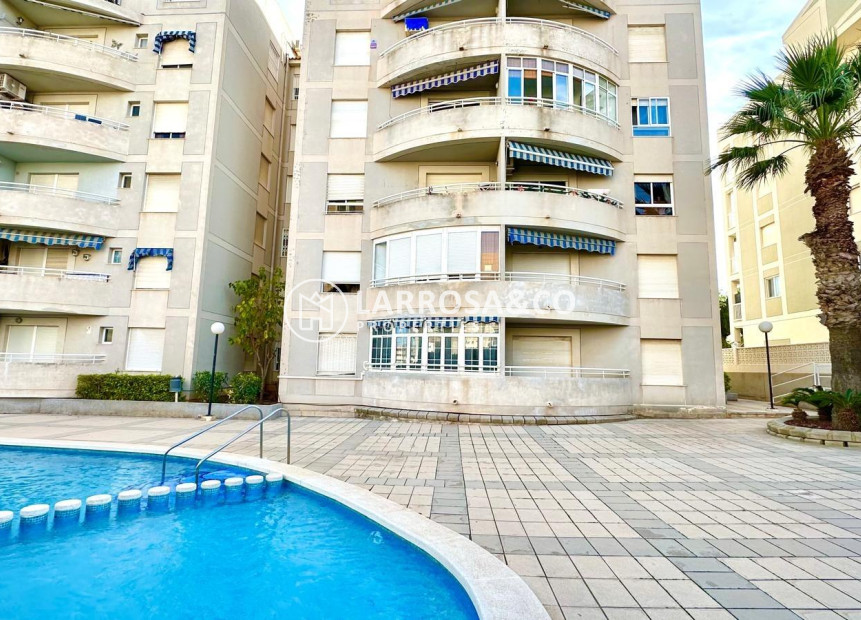 Resale - Apartment - Torrevieja - Playa del cura