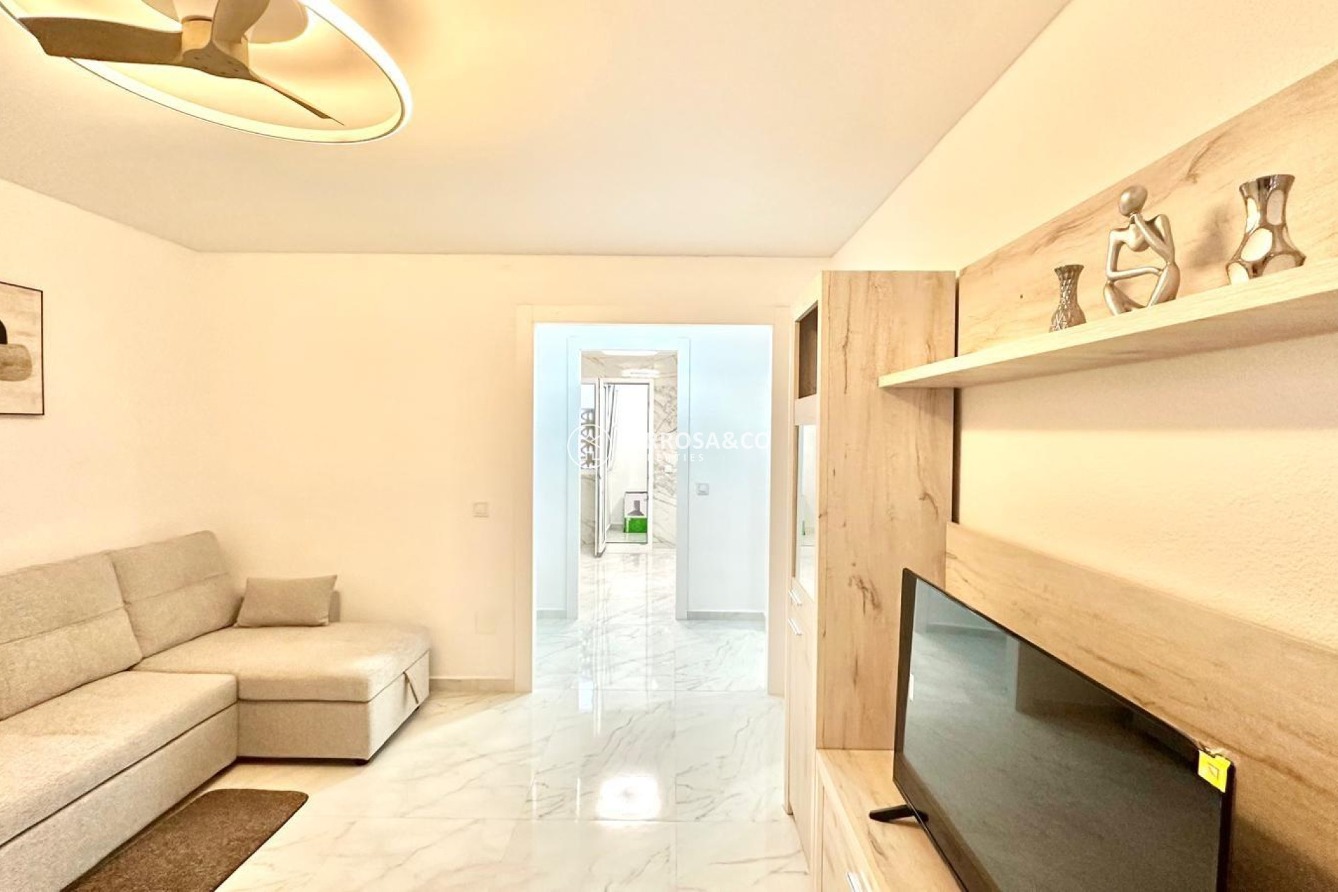 Resale - Apartment - Torrevieja - Playa del cura