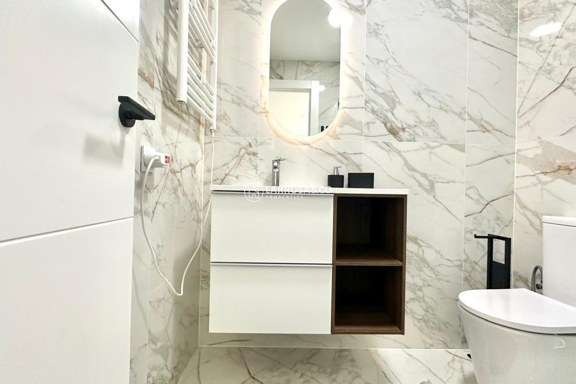 Resale - Apartment - Torrevieja - Playa del cura