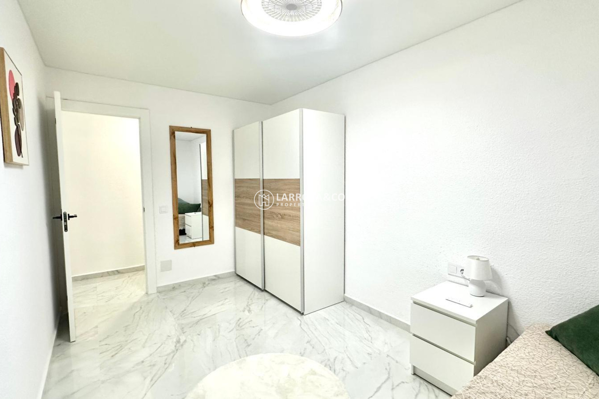 Resale - Apartment - Torrevieja - Playa del cura