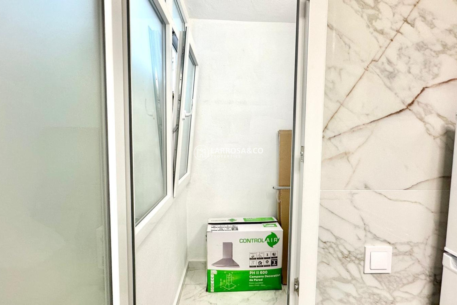 Resale - Apartment - Torrevieja - Playa del cura