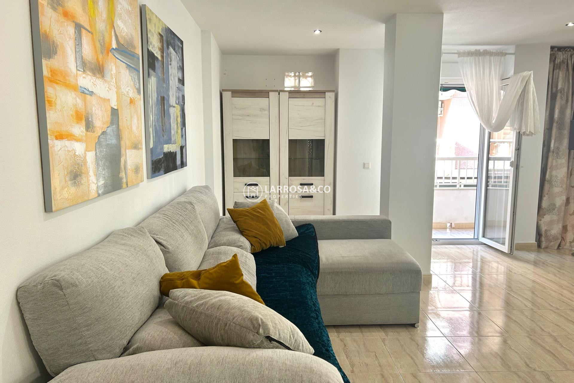 Resale - Apartment - Torrevieja - Playa del cura