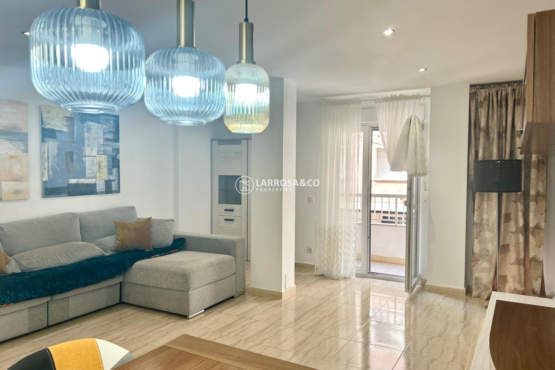 Resale - Apartment - Torrevieja - Playa del cura