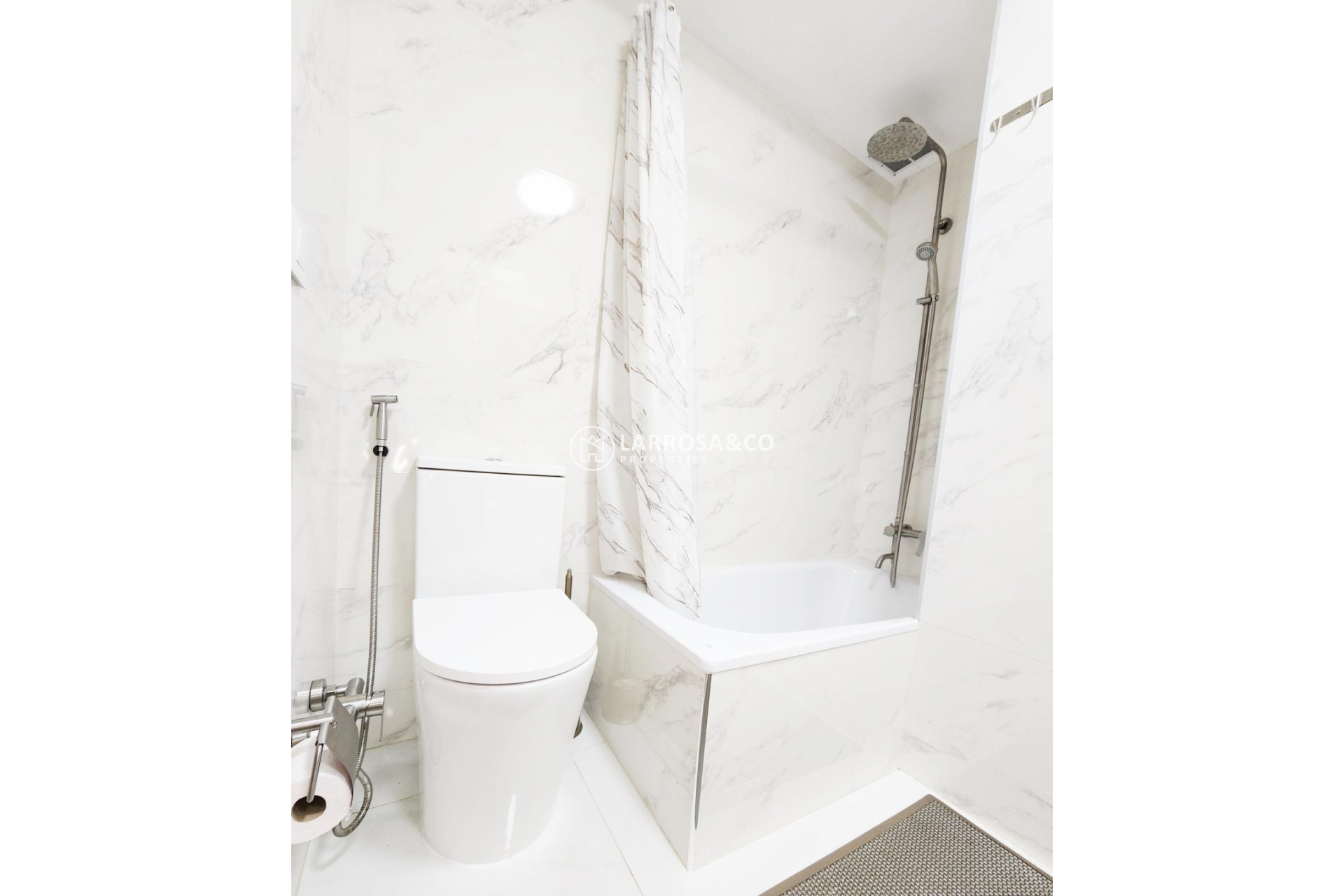 Resale - Apartment - Torrevieja - Playa del cura