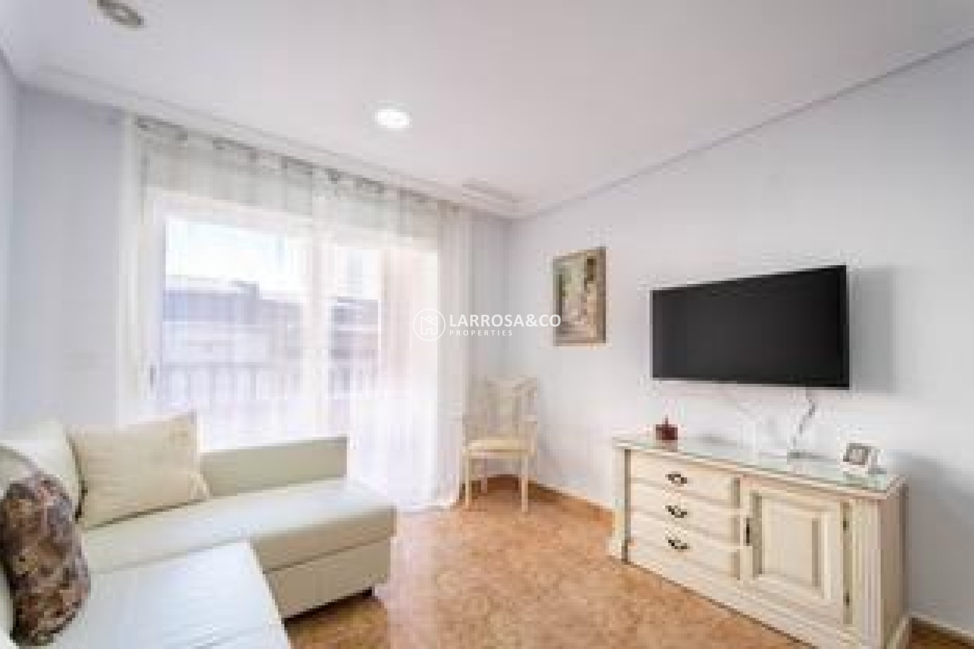 Resale - Apartment - Torrevieja - Playa del cura