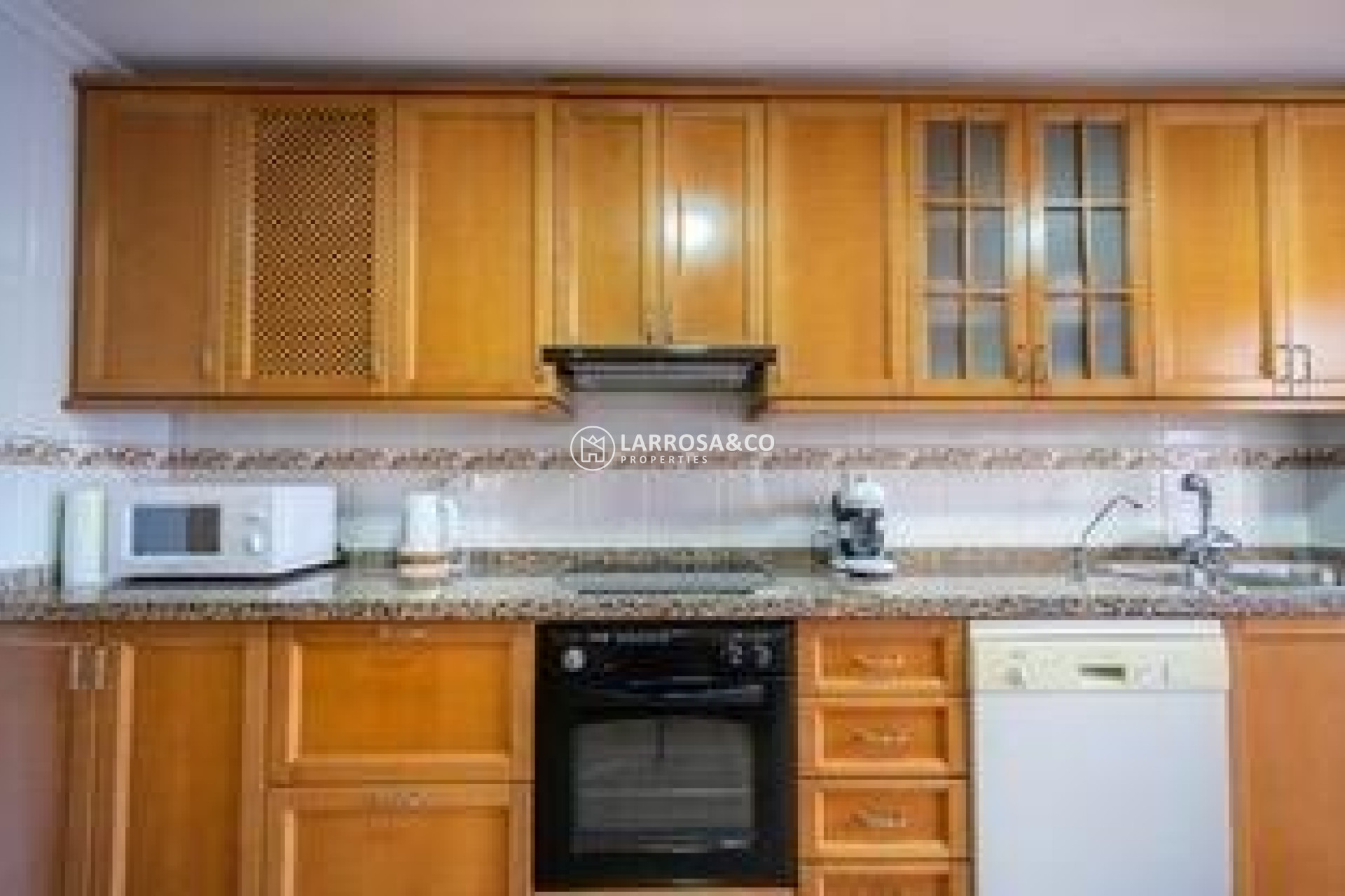 Resale - Apartment - Torrevieja - Playa del cura