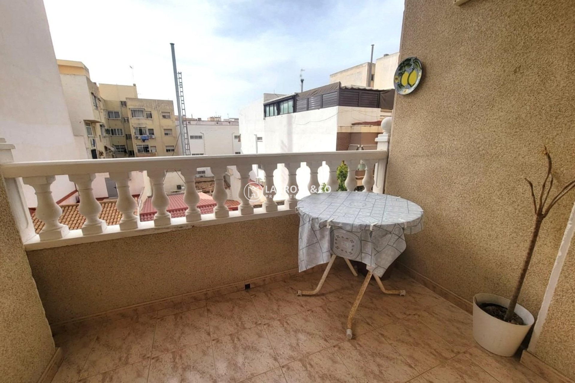Resale - Apartment - Torrevieja - Playa del cura