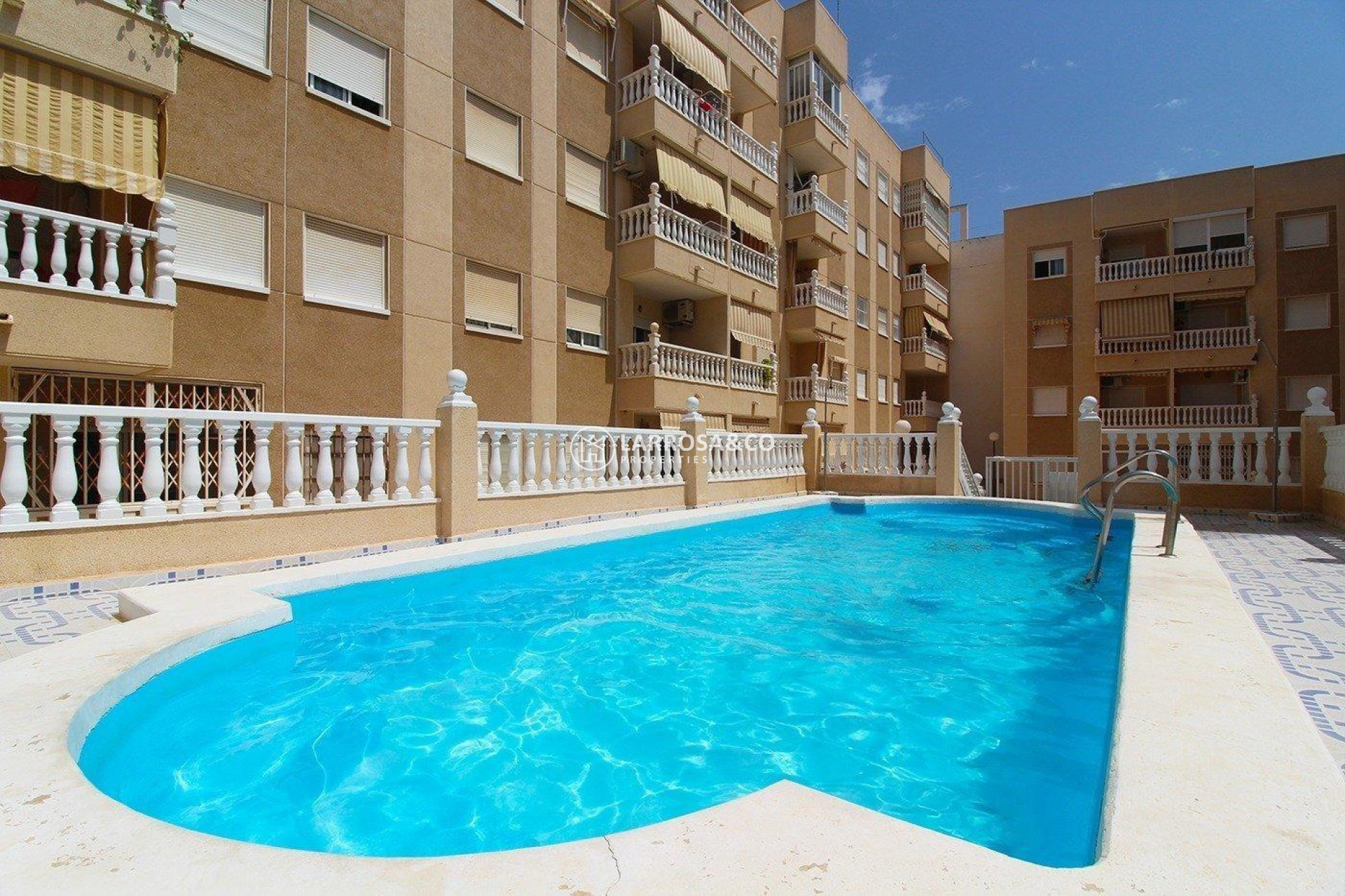 Resale - Apartment - Torrevieja - Playa del cura