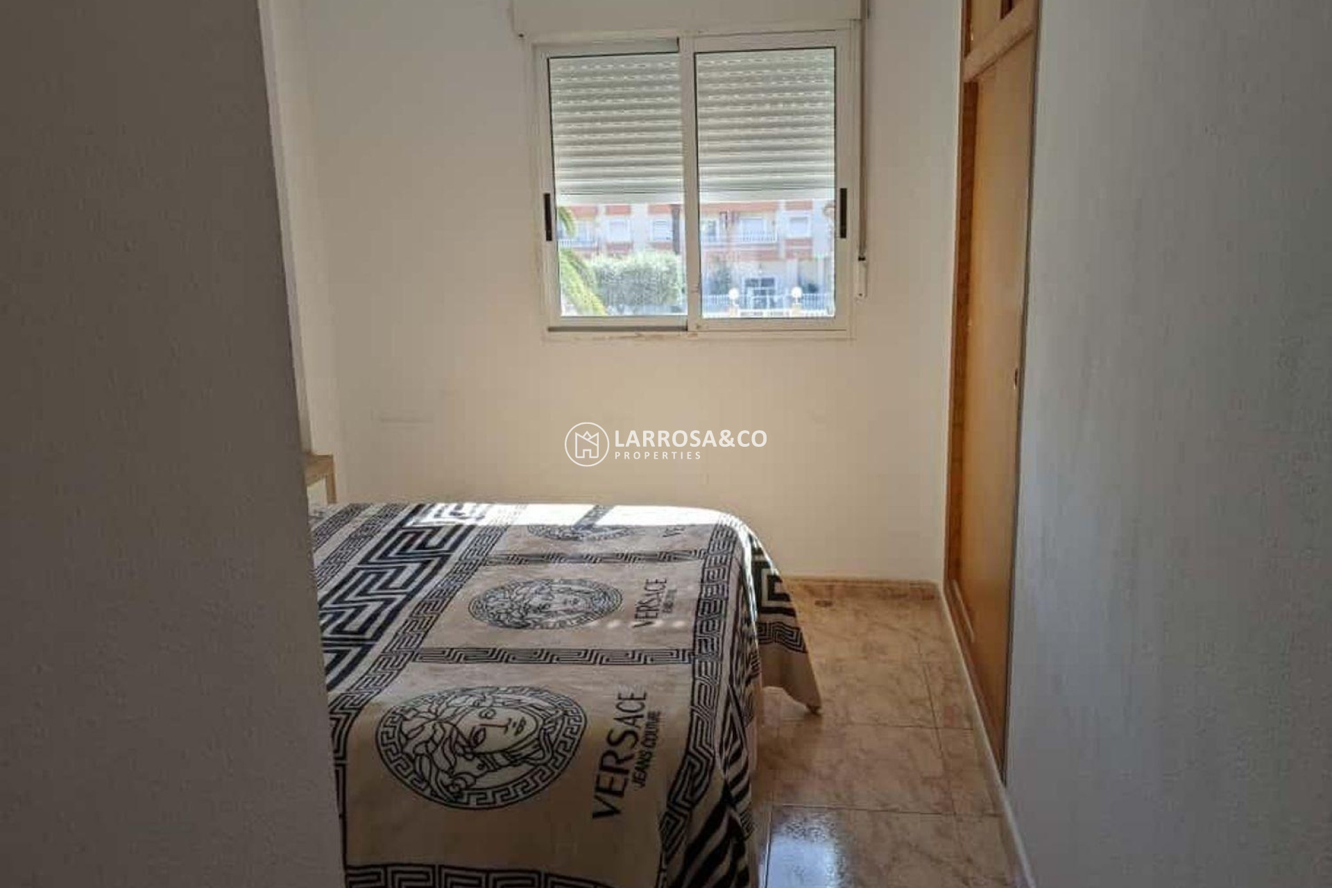 Resale - Apartment - Torrevieja - Playa del cura