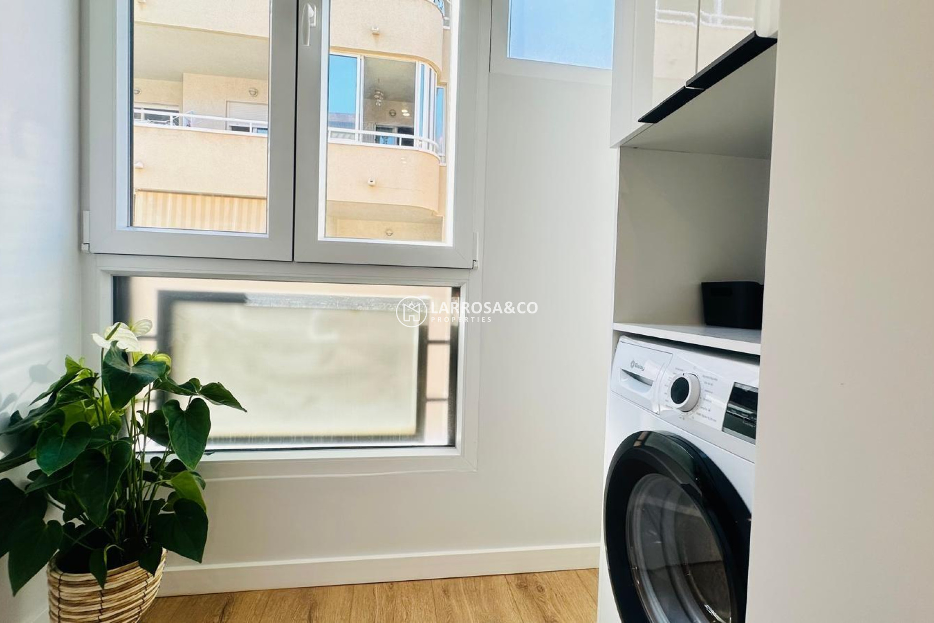 Resale - Apartment - Torrevieja - Playa del cura