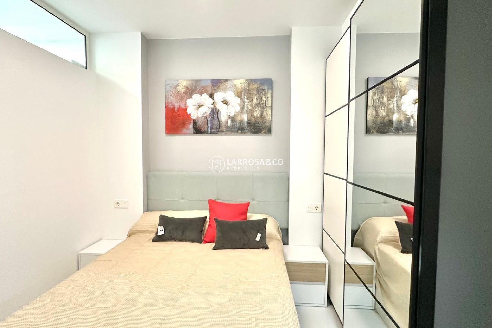 Resale - Apartment - Torrevieja - Playa del cura