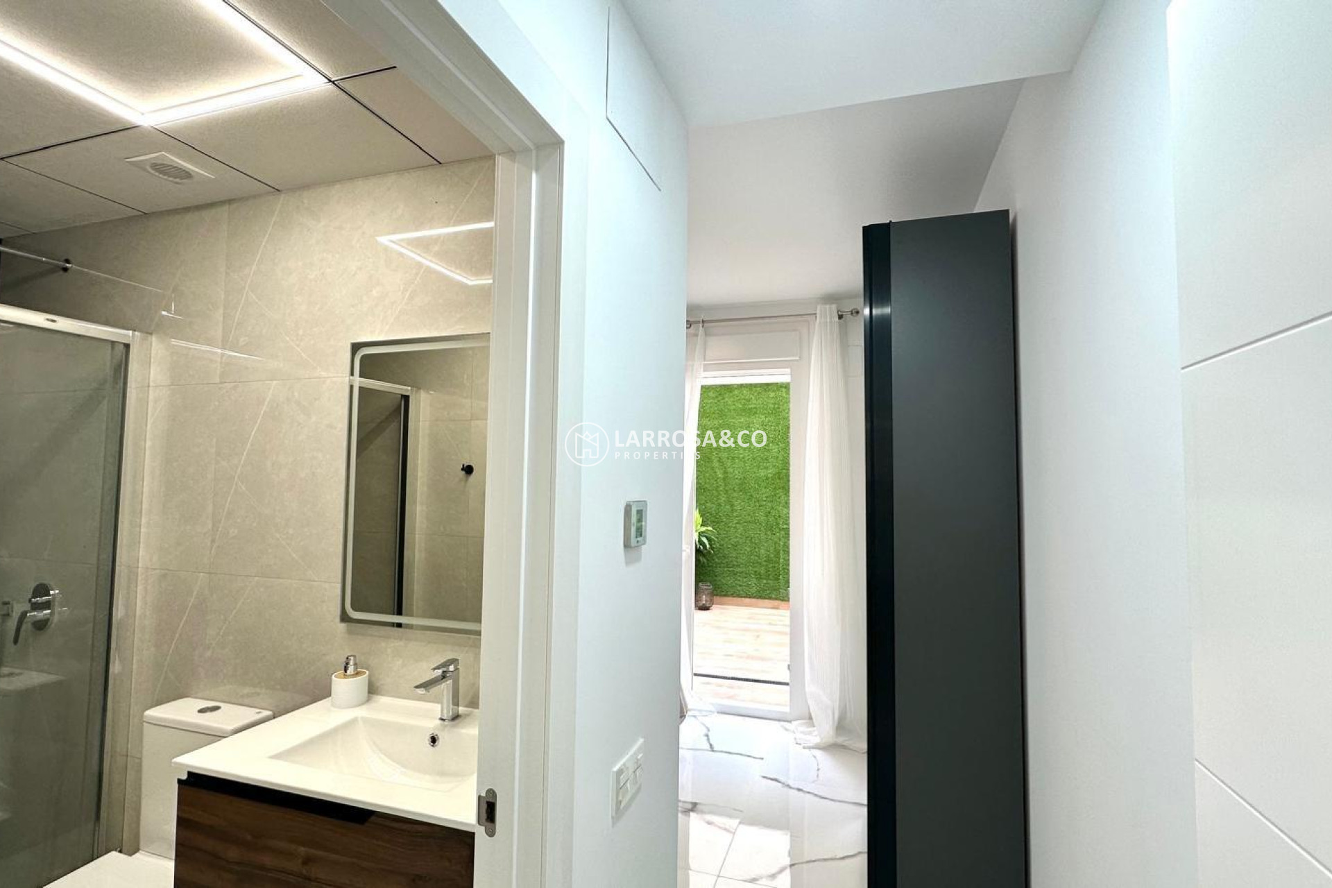 Resale - Apartment - Torrevieja - Playa del cura