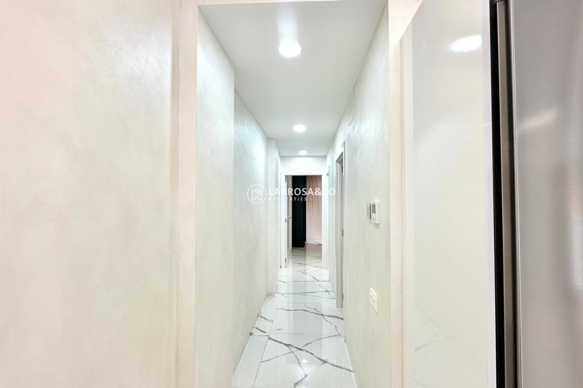 Resale - Apartment - Torrevieja - Playa del cura