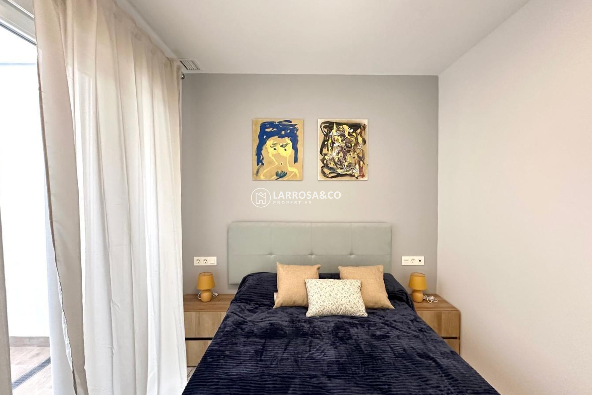 Resale - Apartment - Torrevieja - Playa del cura