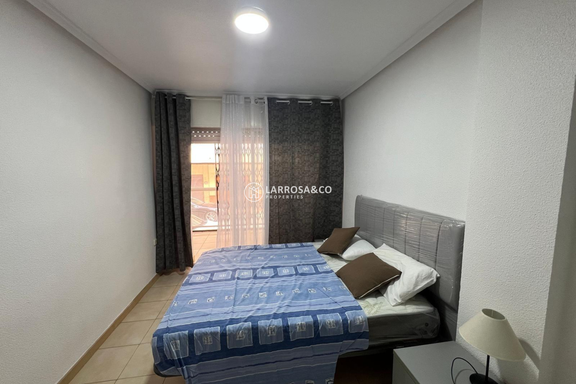 Resale - Apartment - Torrevieja - Playa del cura