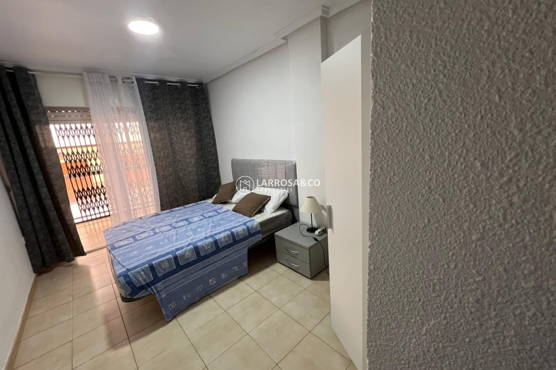 Resale - Apartment - Torrevieja - Playa del cura