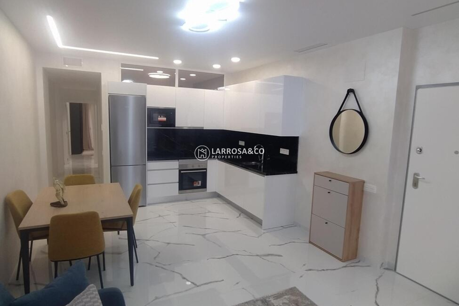 Resale - Apartment - Torrevieja - Playa del cura