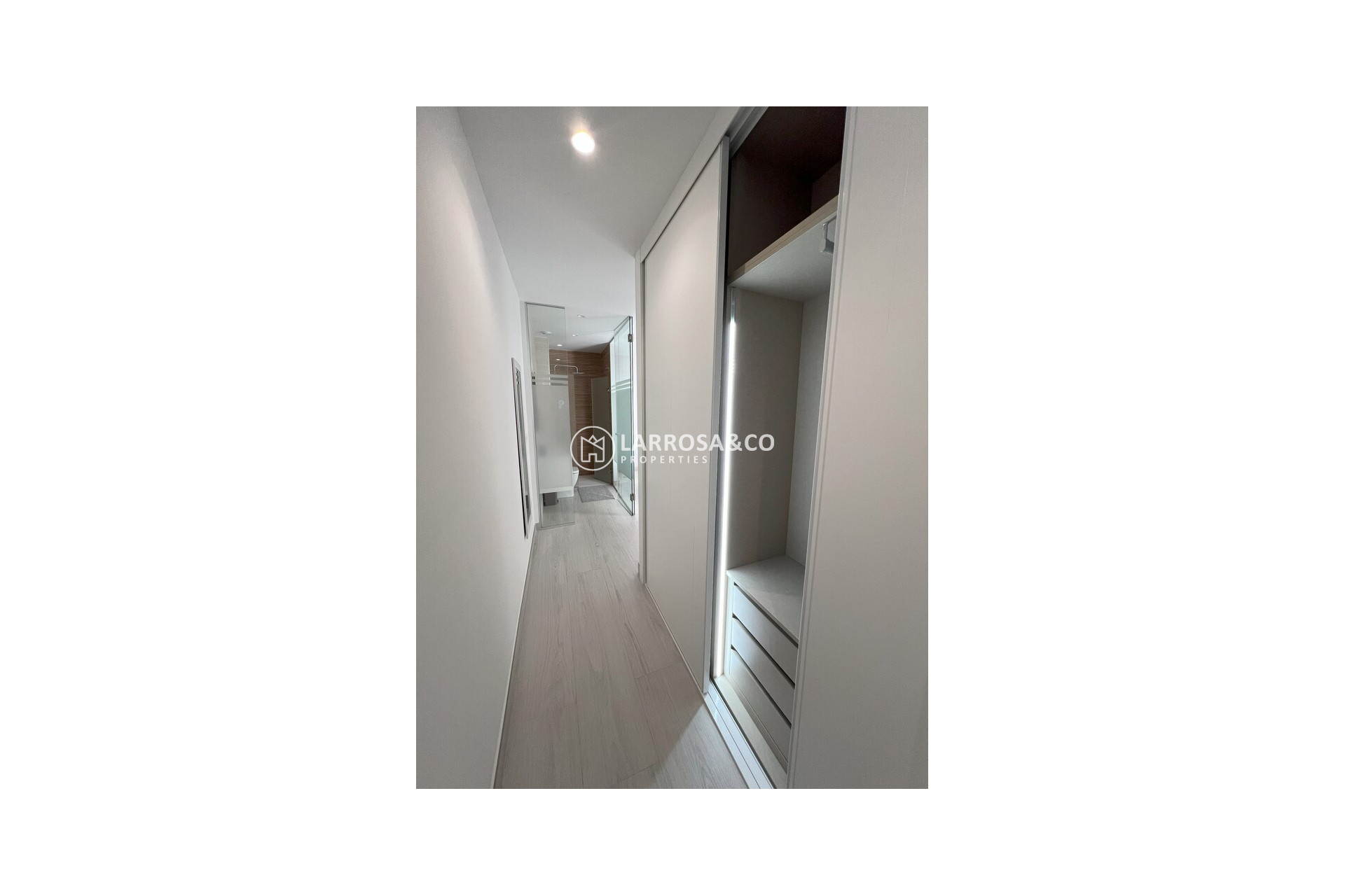 Resale - Apartment - Torrevieja - Playa del cura