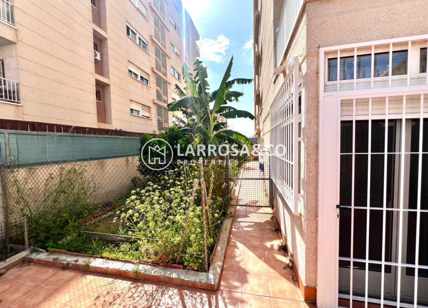 Resale - Apartment - Torrevieja - Playa del cura