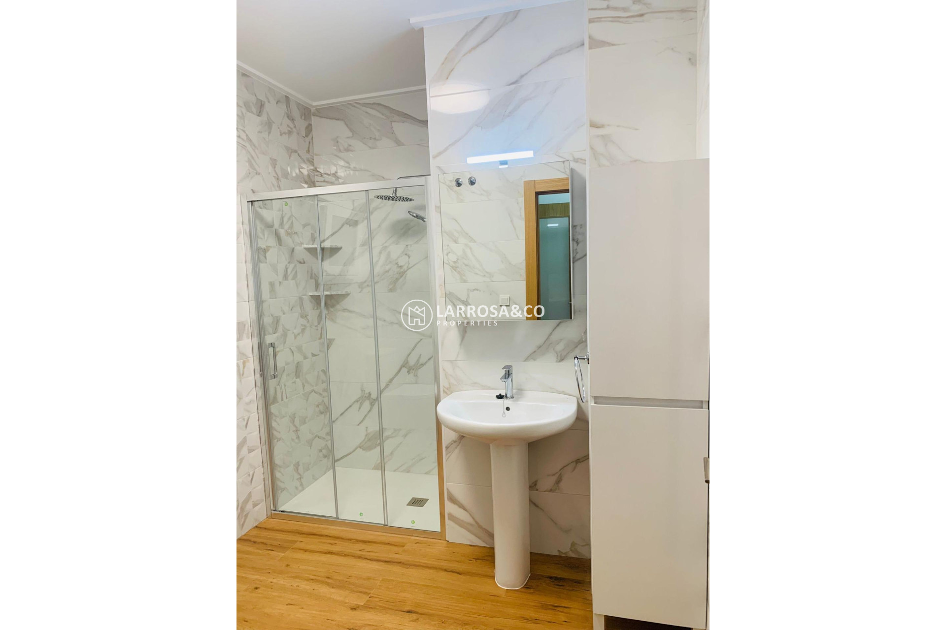 Resale - Apartment - Torrevieja - Playa del cura