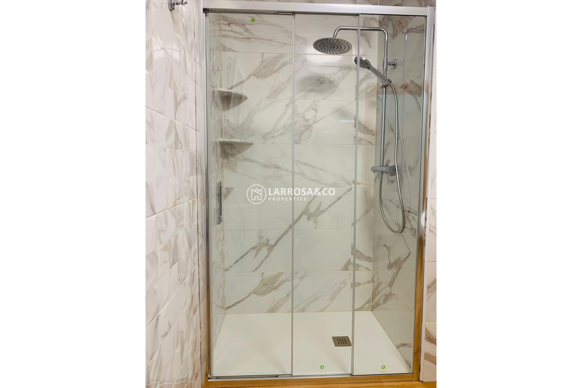 Resale - Apartment - Torrevieja - Playa del cura