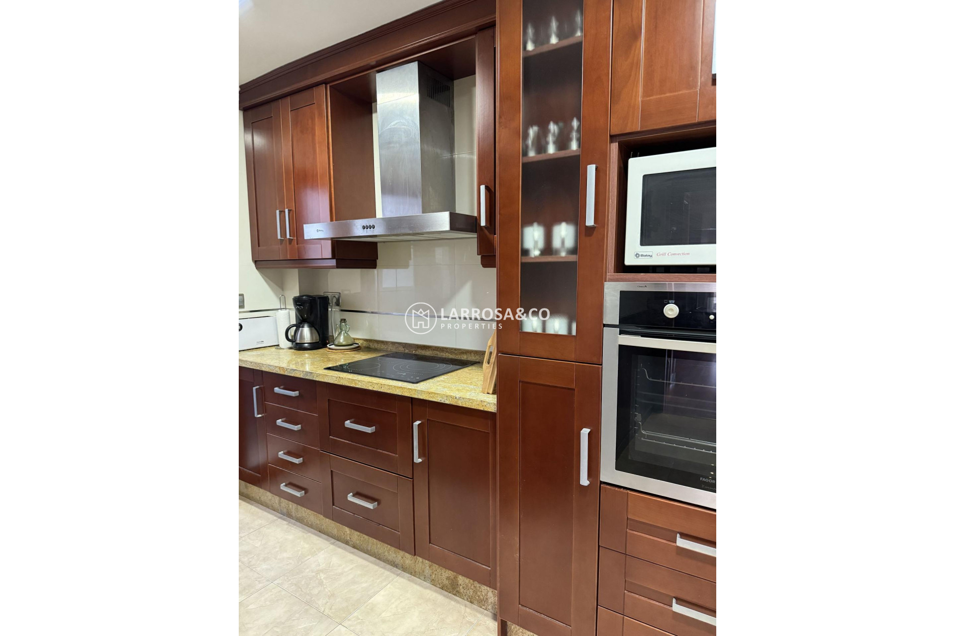 Resale - Apartment - Torrevieja - Playa del cura