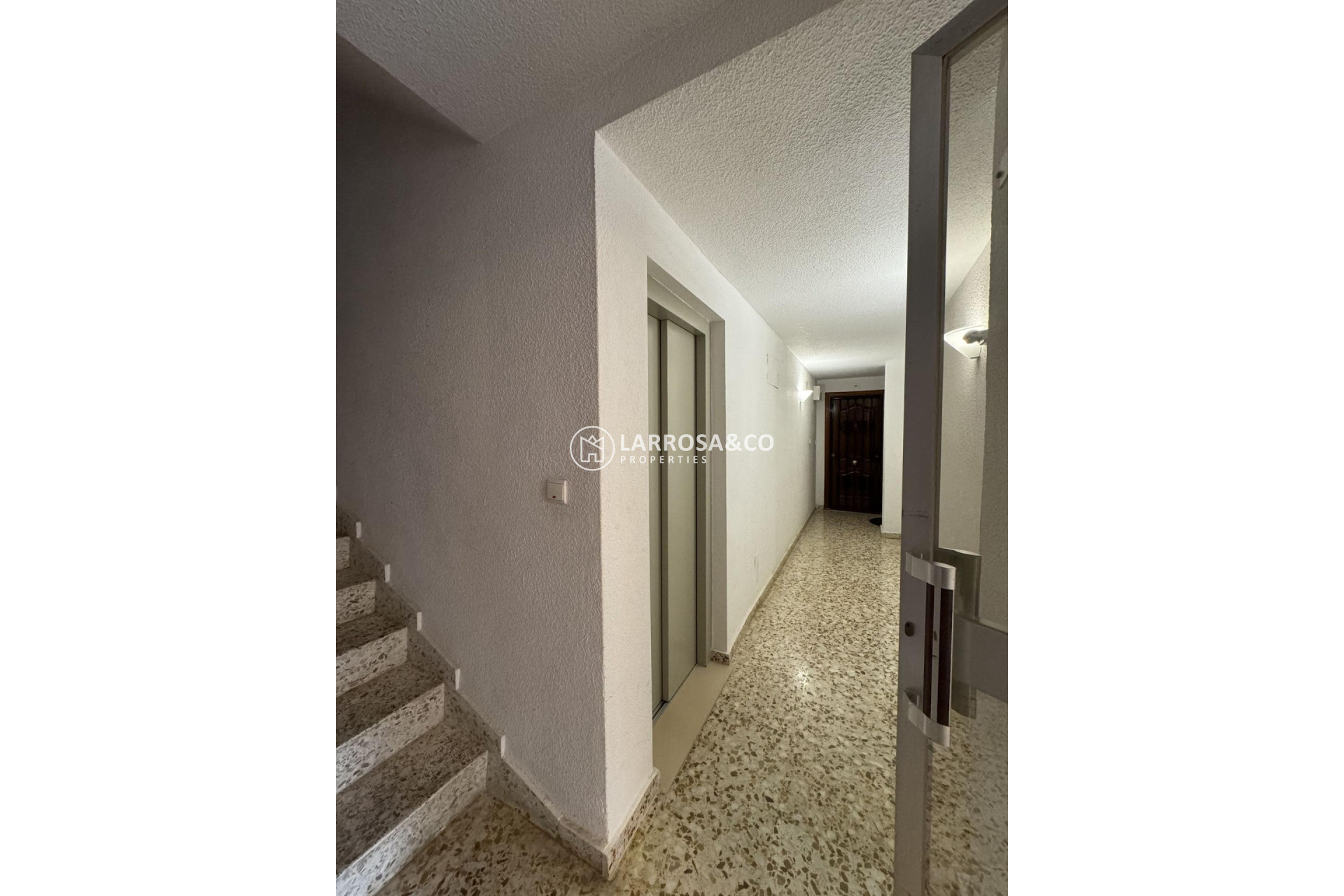 Resale - Apartment - Torrevieja - Playa del cura