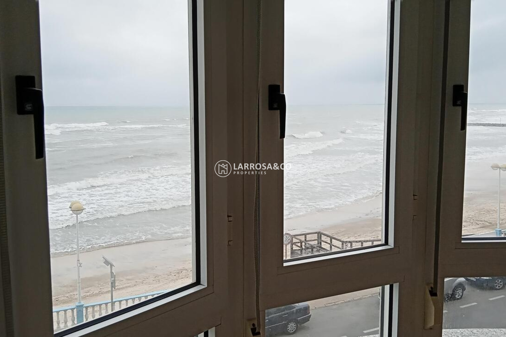 Resale - Apartment - Torrevieja - PLAYA LOS LOCOS